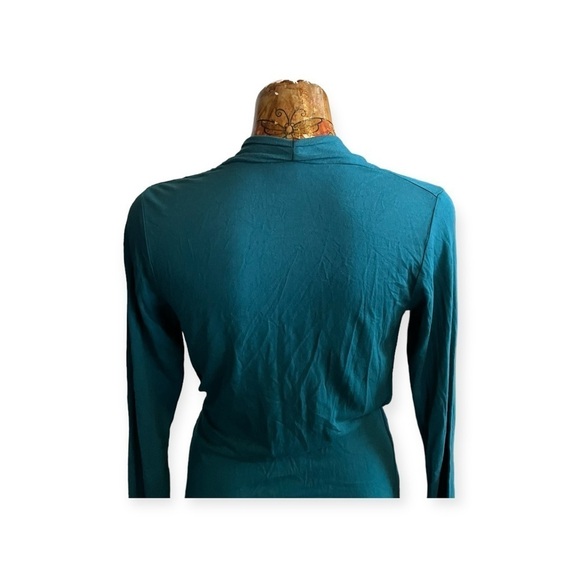 Pure Collection top vneck green size 6 small - Picture 5 of 7